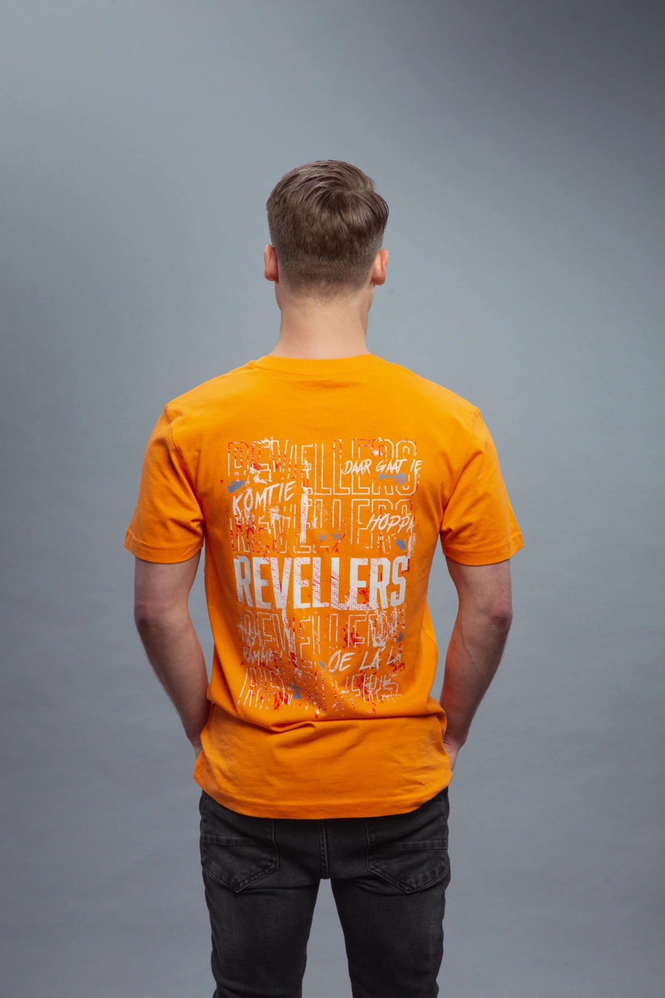 Revellers T-shirt Oranje
